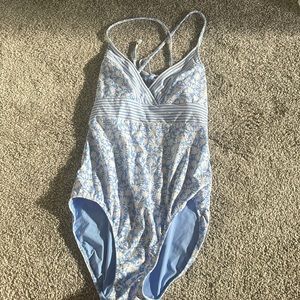 Vineyard vines swimsuit
